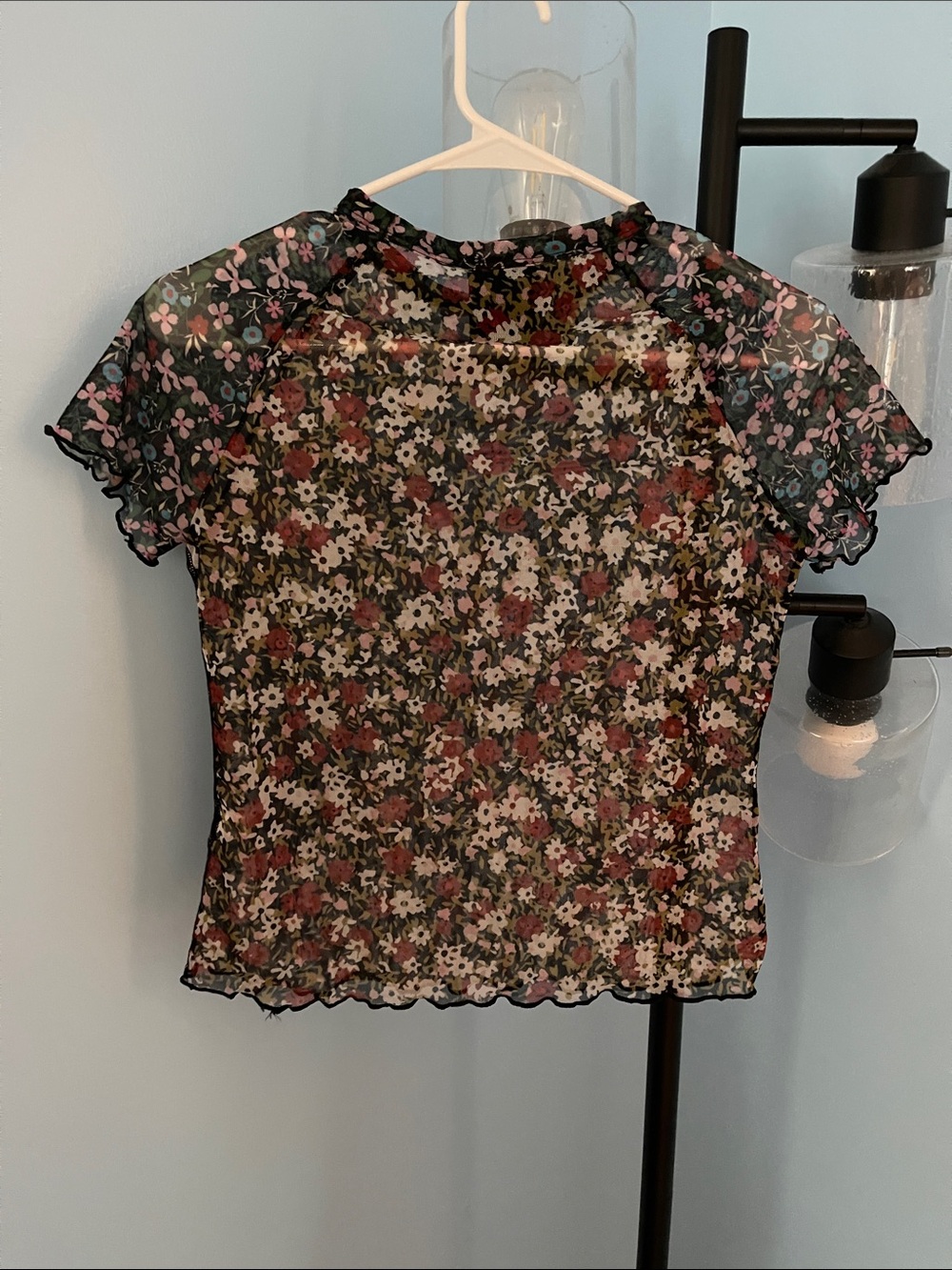 Nike Black Sheer Floral Mesh Short Sleeve Top - Picture 3 of 3